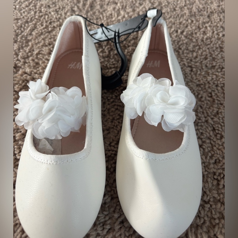 Little Girl H&M White Flats with Floral Organza Detail Size 12